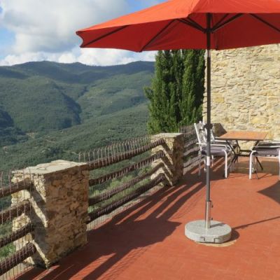 offene Terrasse oben